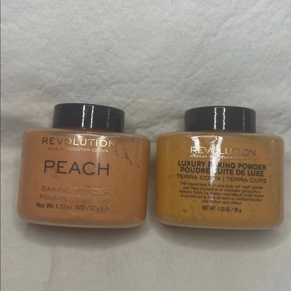 2/$20 Revolution 2 Baking Powders Peach & Terracotta Finish & Set your Look NIP